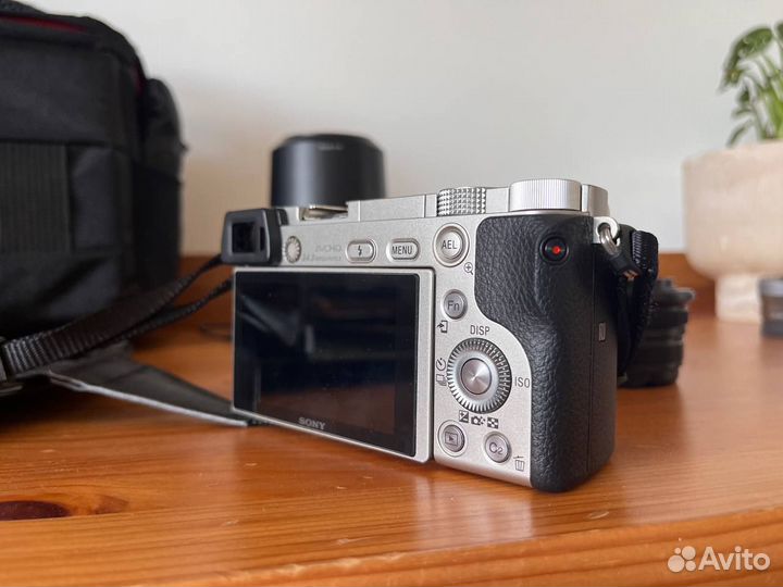 Sony a6000 (пробег 7.5 тысяч)