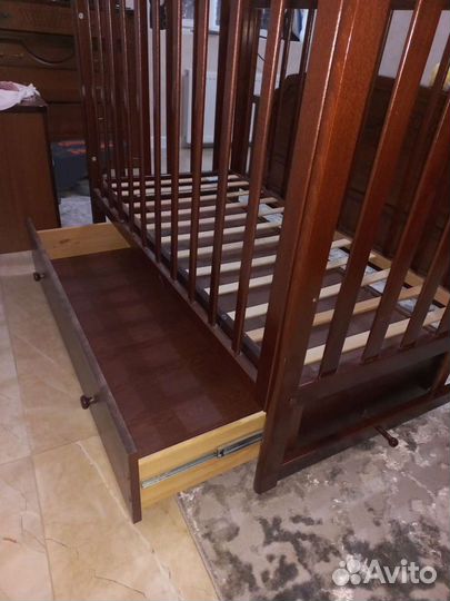 Детская кроватка