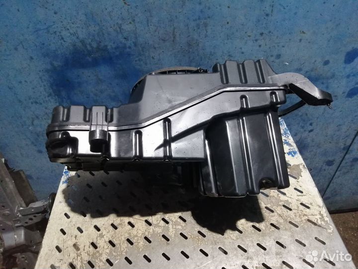 Сабвуфер штатный JBL Toyota Rav4 XA50