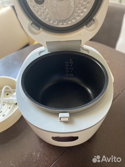 Продам мультиварку Kambrook AMC501