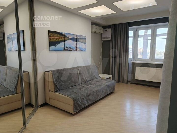2-к. квартира, 52 м², 9/17 эт.