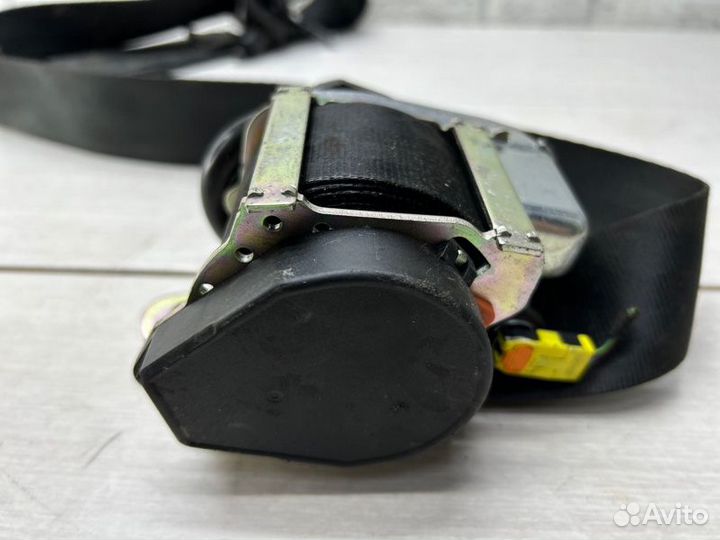 Ремень безопасности передний правый Ford Transit 8