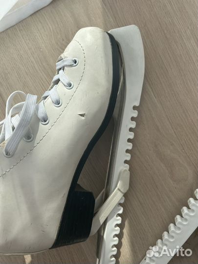 Коньки фигурные