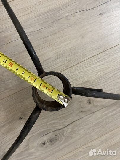 Подставки под елку из металла