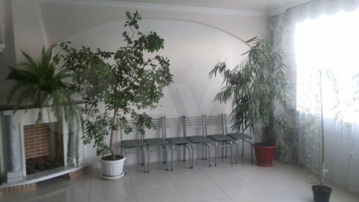 Дом 300 м² на участке 16 сот.