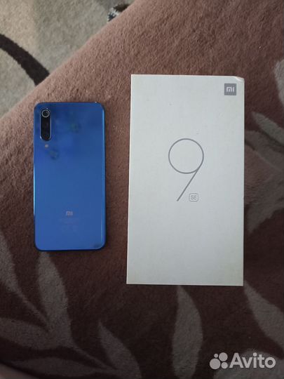 Xiaomi Mi 9 SE, 6/64 ГБ