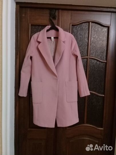 Продам верхнюю одежду