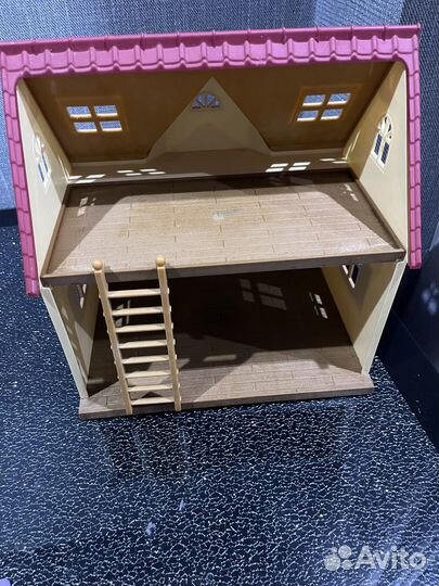 Магазин и семья Sylvanian Families