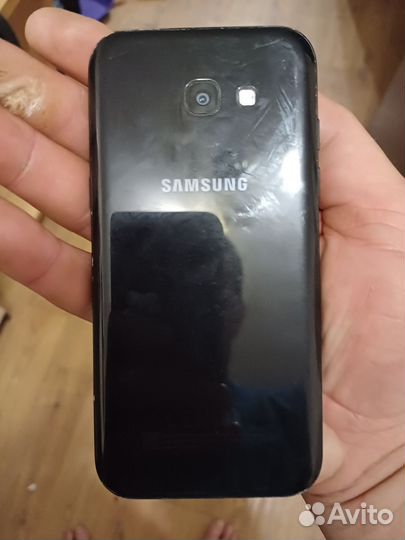 Samsung Galaxy A5 (2017) SM-A520F/DS, 3/32 ГБ
