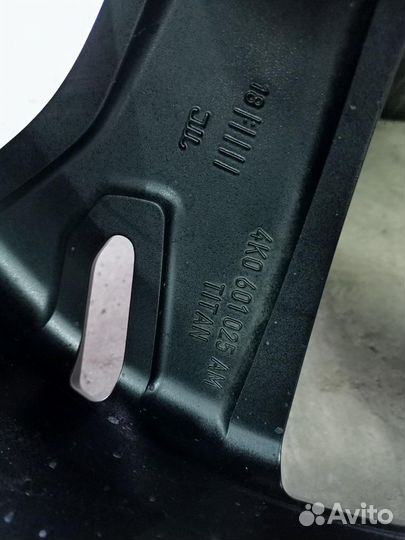 Комплект колес Audi RS6 C8 Pirelli R22 285/30