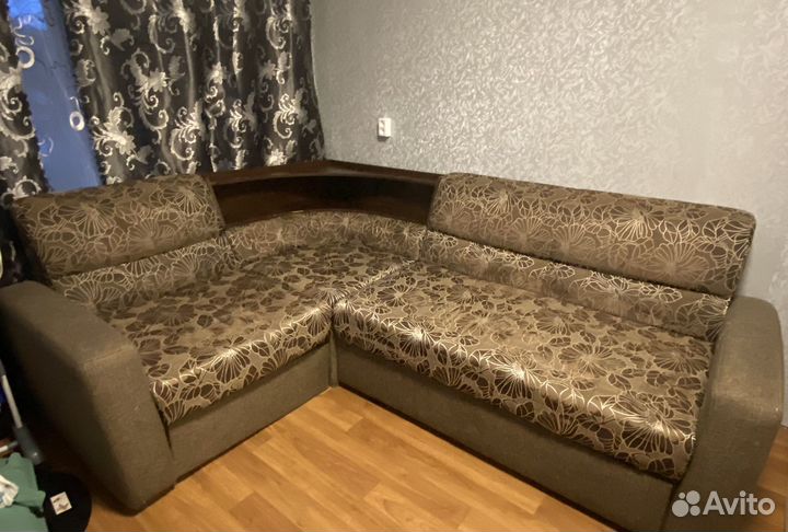 Угловой диван
