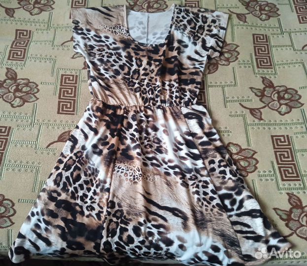 Платье женское