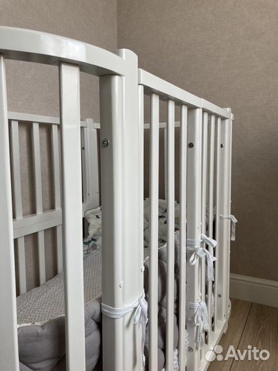 Кроватка детская 4 в 1 и матрасы