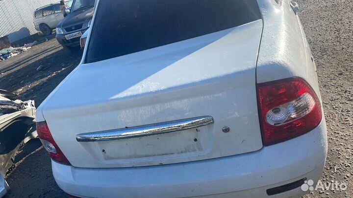 Крышка багажника на лада приору