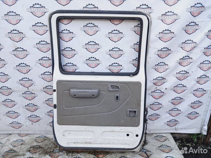 Дверь задняя левая Hino Dutro XZU378 N04C 2006