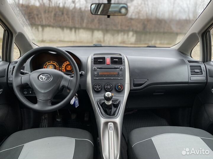 Toyota Auris 1.4 МТ, 2009, 198 094 км