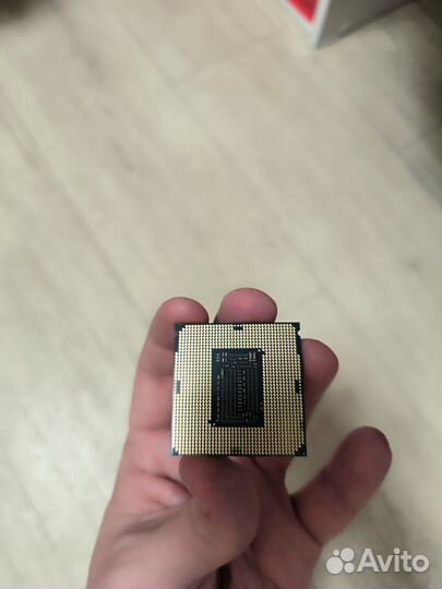 Процессор Intel Core i7 9700