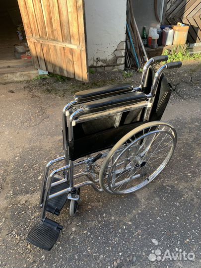 Инвалидная коляска
