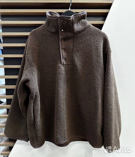 Плюшевый женский анорак с воротом на клепках