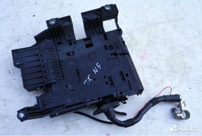 Блок предохранителей салонный Volkswagen Touareg