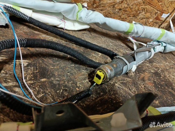 Потолочная подушка безопасности правая