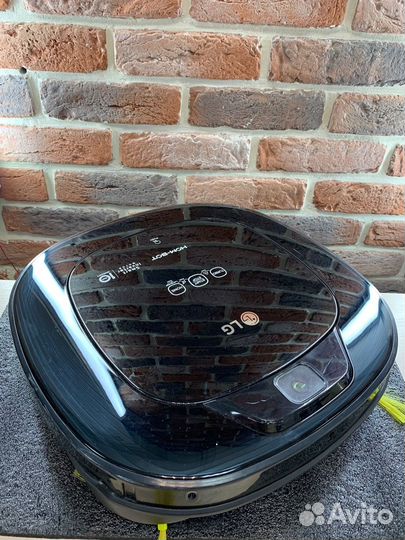 Робот-пылесос VC LG VRF6540LV