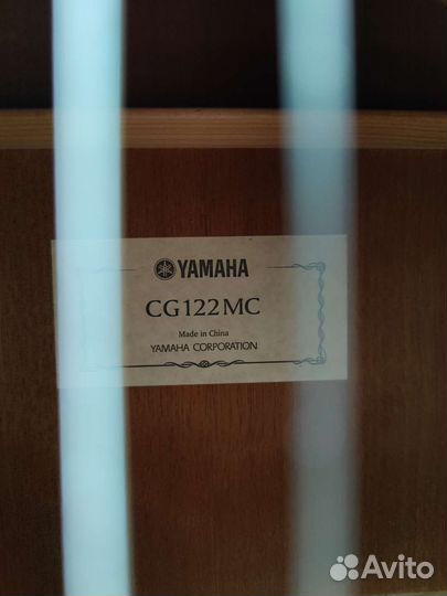 Классическая гитара yamaha CG122MC