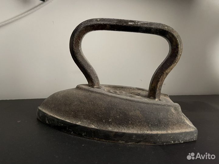 Антиквариат утюг