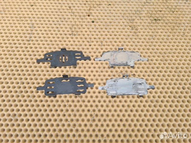 Противоскрипные пластины заднее Infiniti G35 G25