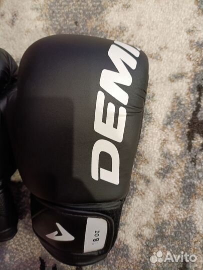 Боксерские перчатки детские 8 oz,шингарты,защита