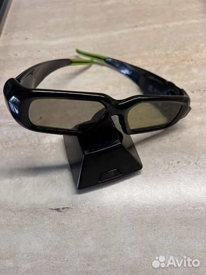 3D Очки + пирамидка Nvidia 3D Vision