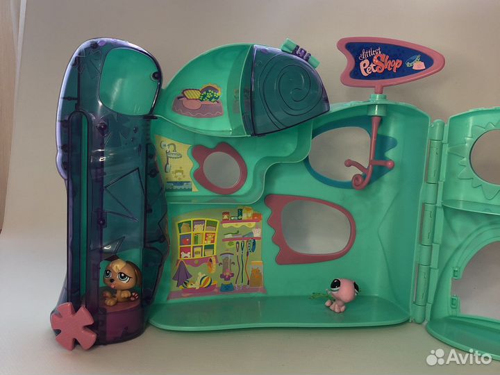 Домик для кукол (игрушек)