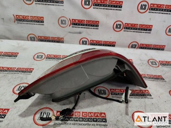 Стоп-сигнал правый toyota mark II