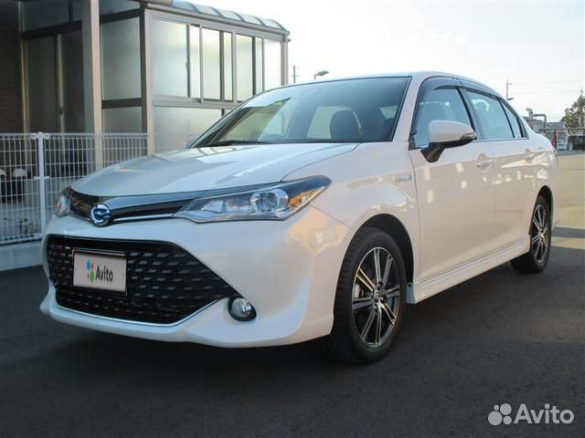 Toyota Corolla Axio 2015 гибрид