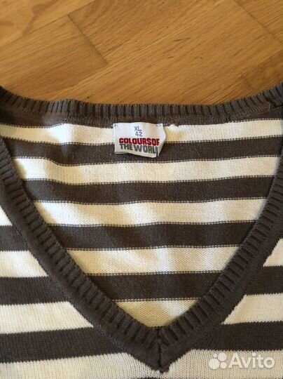 Пуловер в полоску