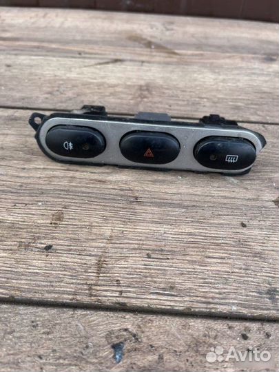 Блок кнопок Daewoo Nexia 1.6