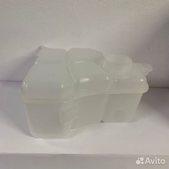 Расширительный бачок Ford