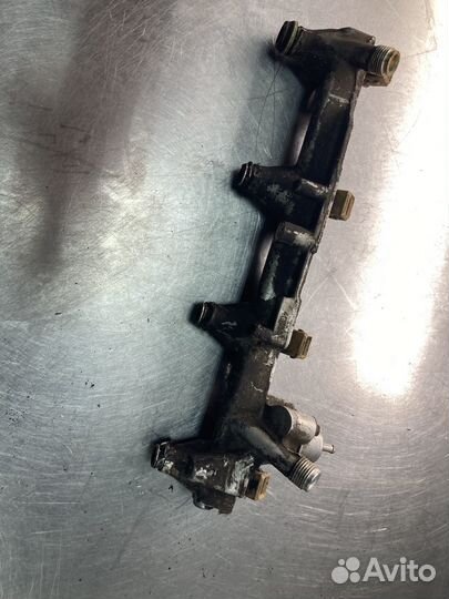 Топливная рампа ford mondeo 1 1.8