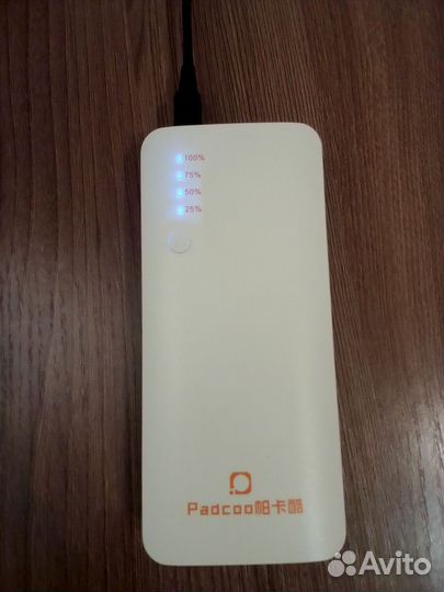 Повербанк с фонариком