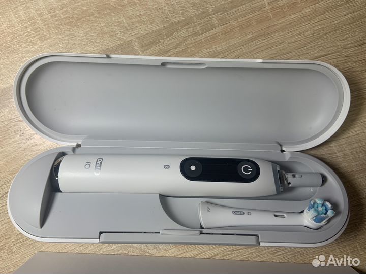 Электрическая зубная щетка Oral B iO Series 9