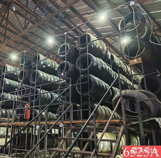 Bridgestone Blizzak Revo GZ 215/45 R17 83M