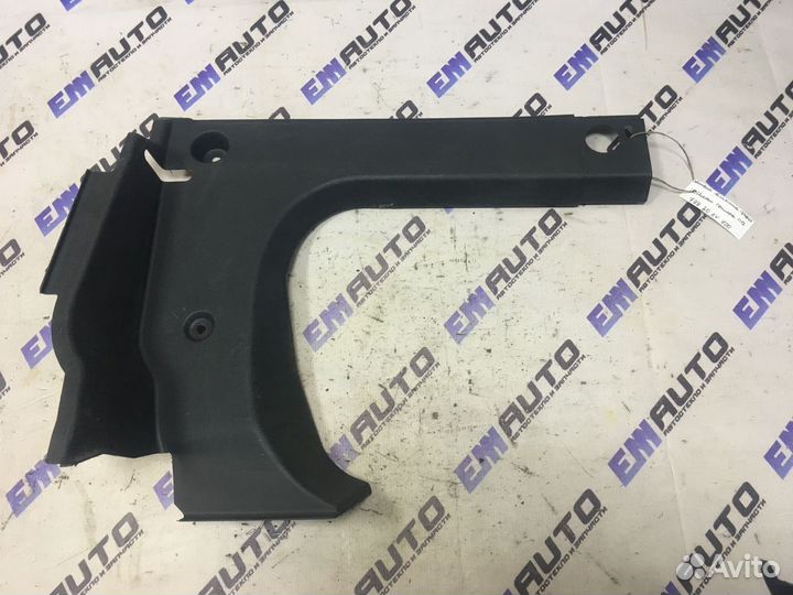 Обшивка багажника правая Ниссан Примера П12