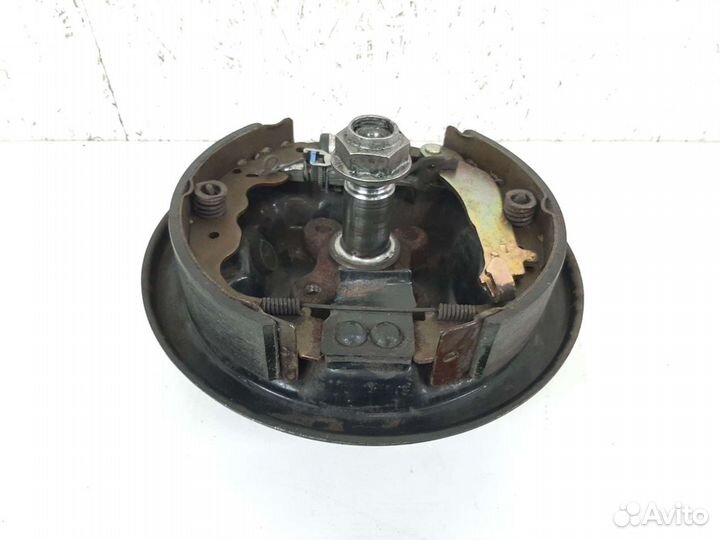 Цапфа задняя левая Nissan Almera G15