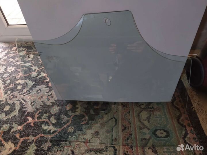 Стекла заднии BMW 5,f10-11 оригинал