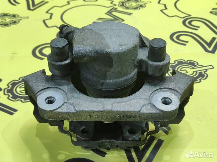 Суппорт передний правый Bmw X5 E70 N52B30A 2007