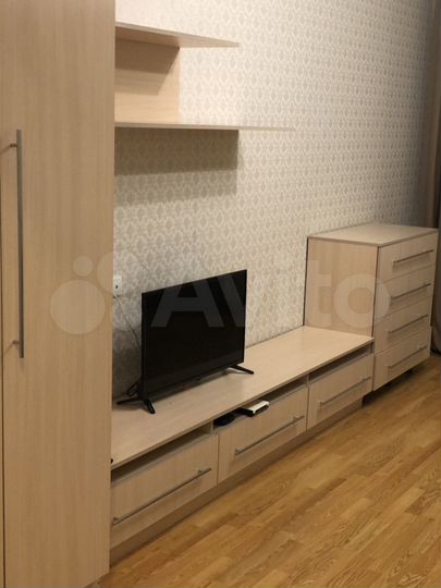 1-к. квартира, 42 м², 9/10 эт.