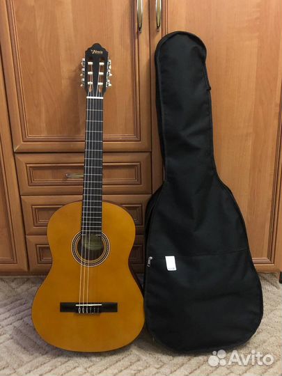 Новая гитара+тюнер+чехол