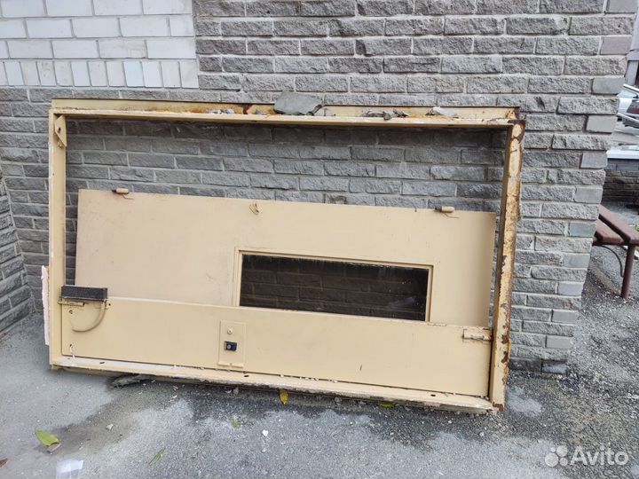 Дверь входная железная