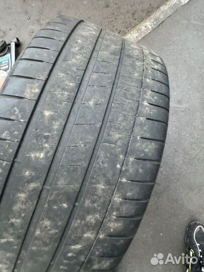 Michelin Pilot Sport 4 S 275/35 R20 и 285/35 R20