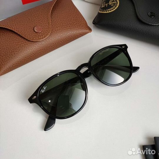 Солнцезащитные очки Ray-Ban Highstreet RB4259
